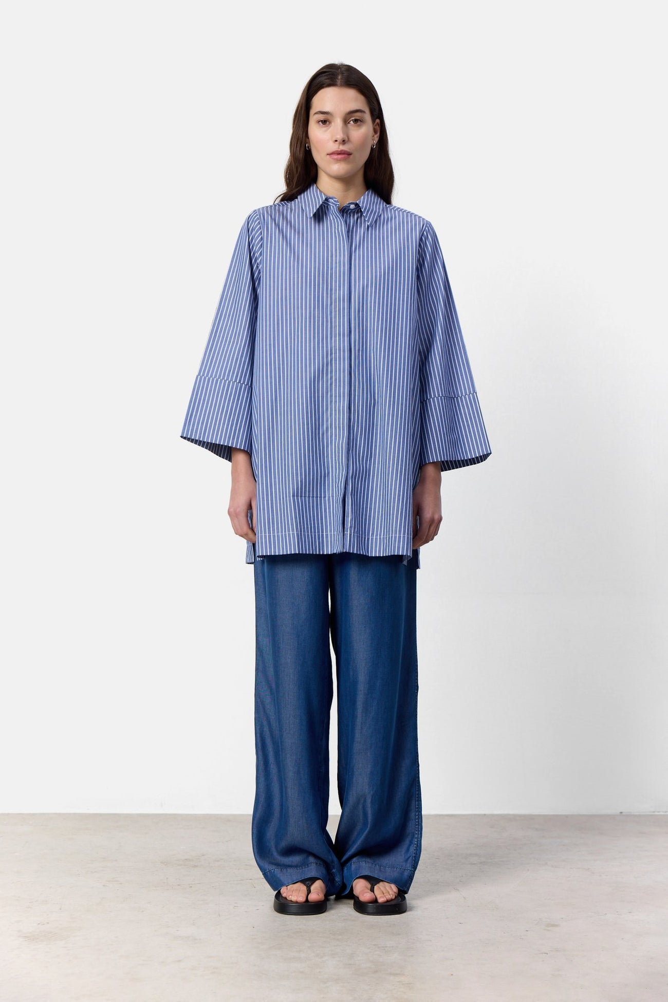 LR-Harlie 2 Long Stripped Shirt Blue