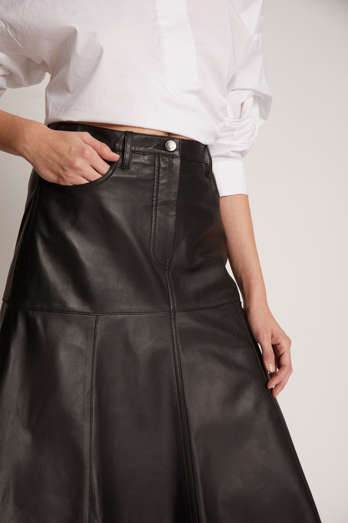 Tuxya Leather Skirt Black