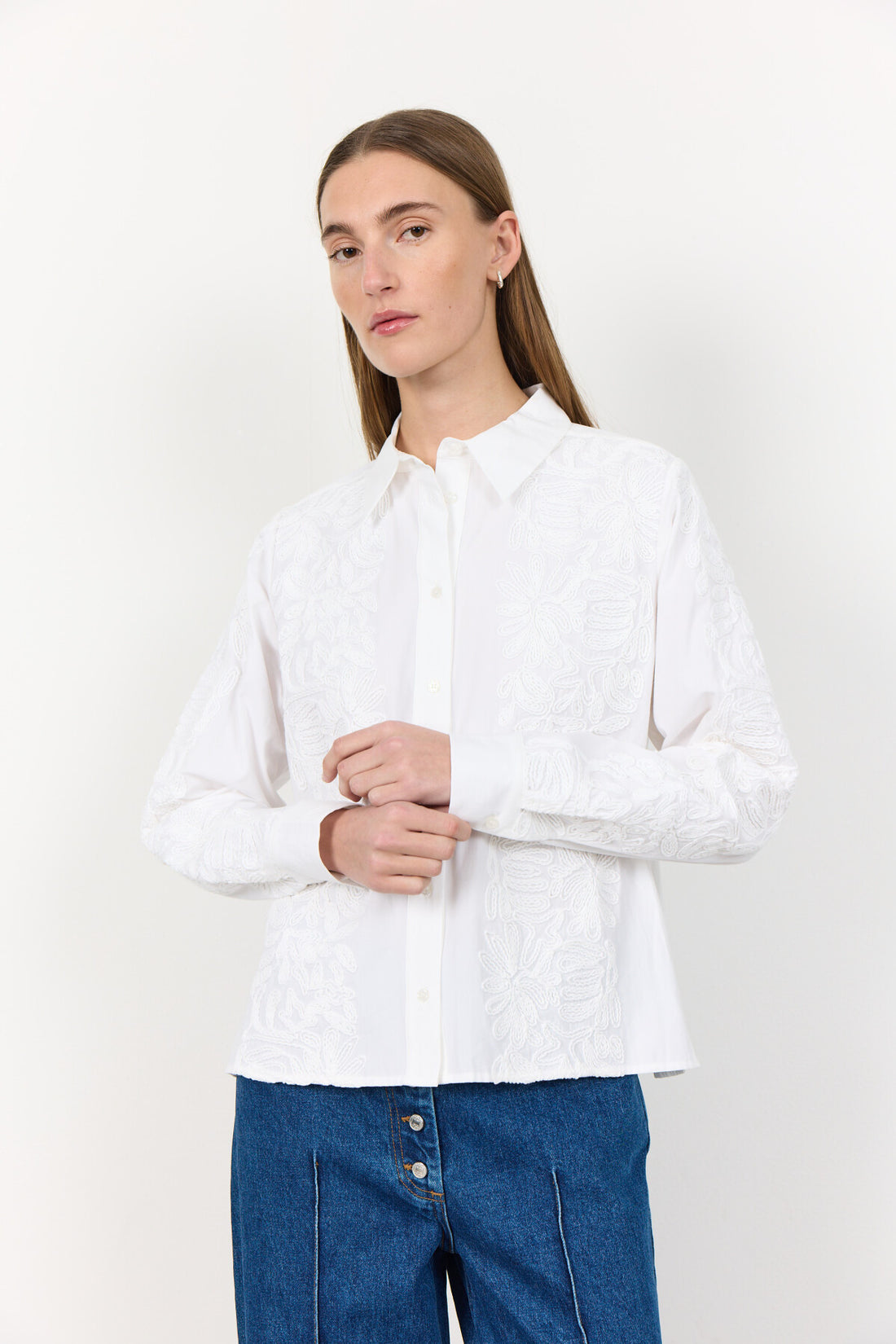 LR-Karol 1 Detailed Shirt White