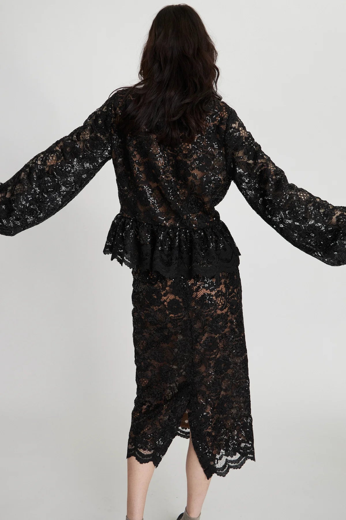 Black lace skirt and blouse styles best sale