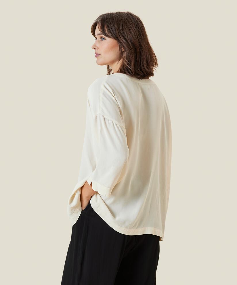 Becca Oversize Regular Blouse Cream